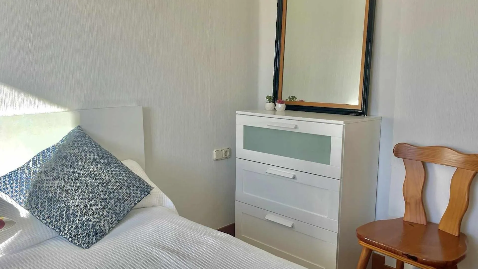 Ostadar Etxea Centrico Apartamento Reformado Бермео